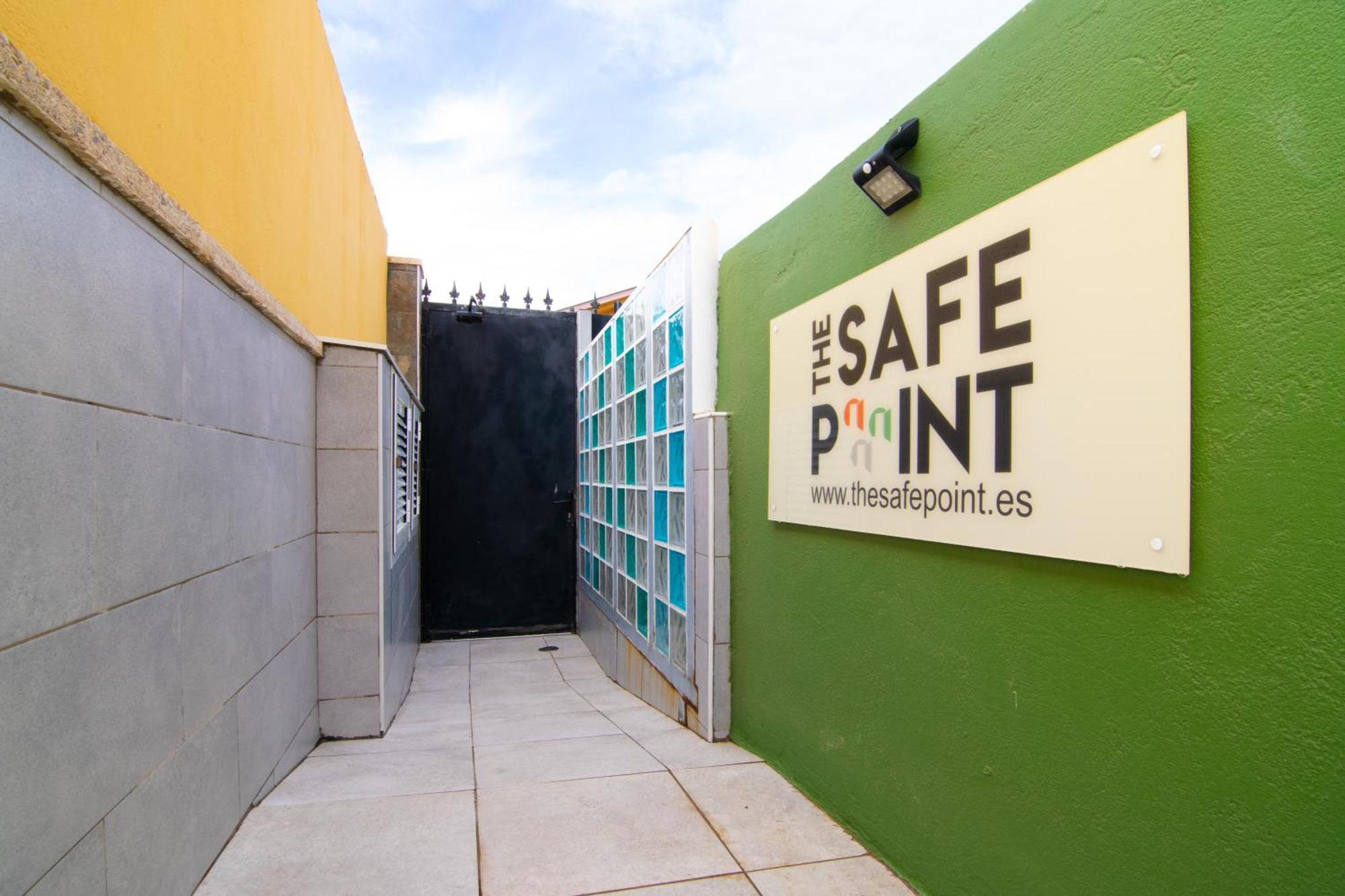 The Safe Point Suites Castillo Castillo del Romeral Esterno foto