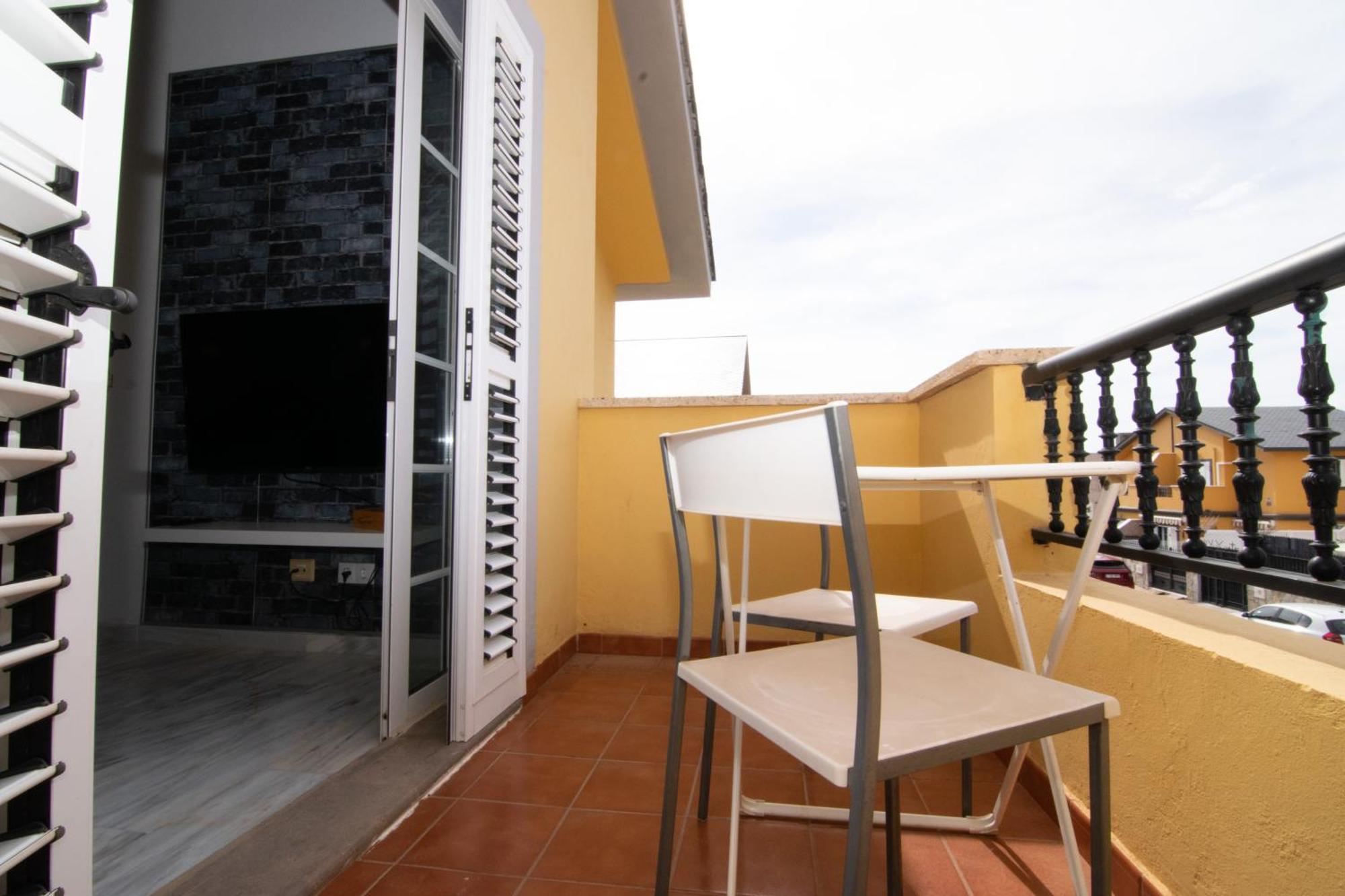 The Safe Point Suites Castillo Castillo del Romeral Esterno foto