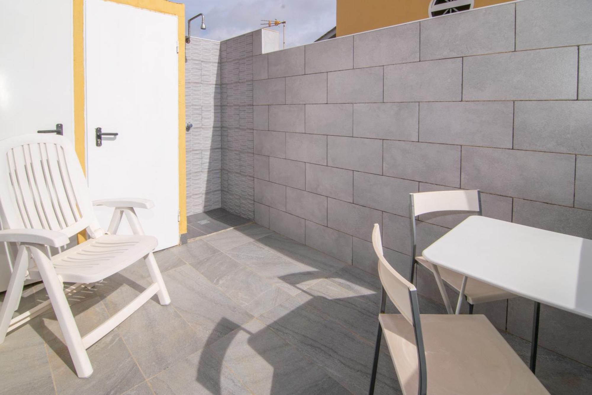 The Safe Point Suites Castillo Castillo del Romeral Esterno foto