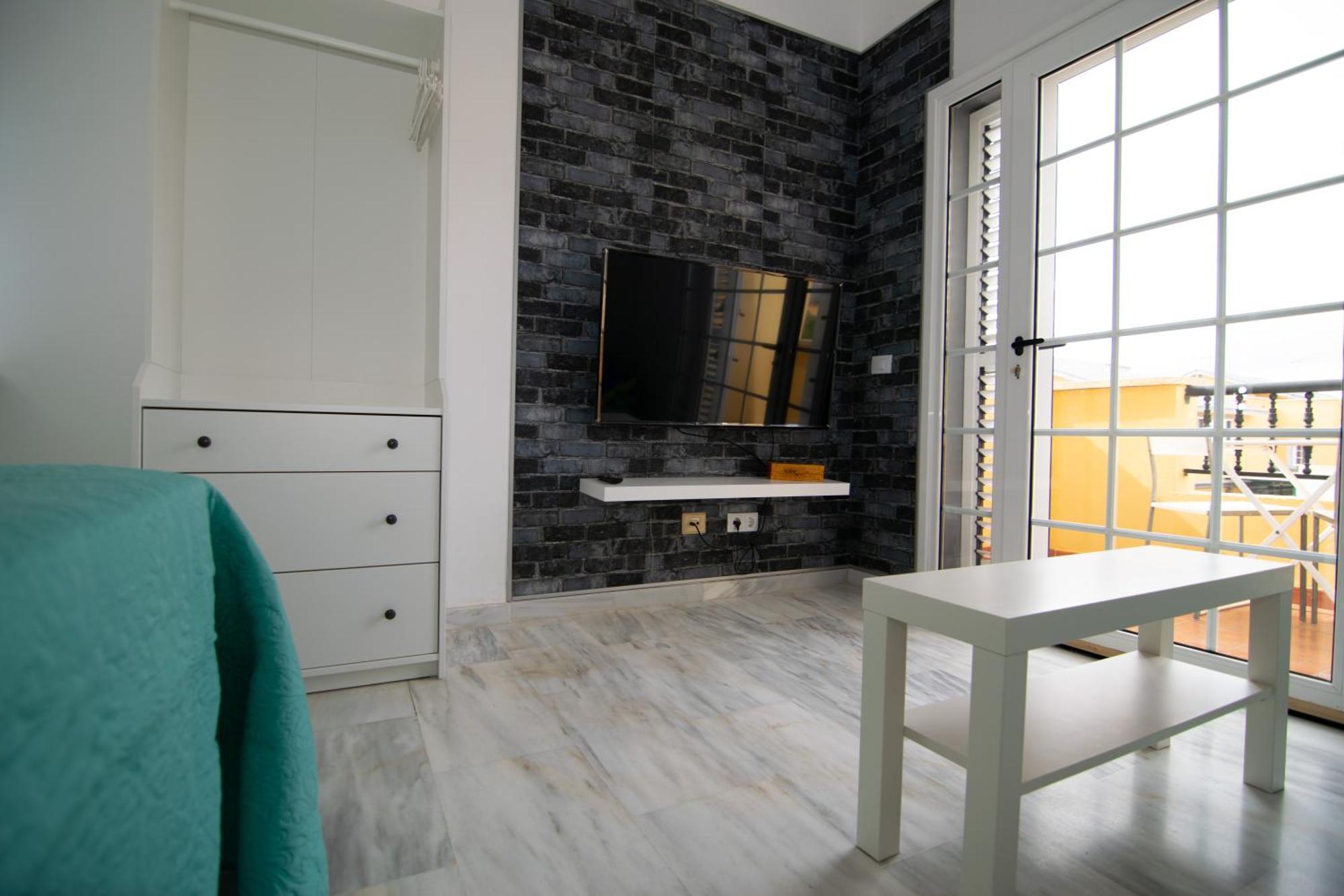 The Safe Point Suites Castillo Castillo del Romeral Esterno foto