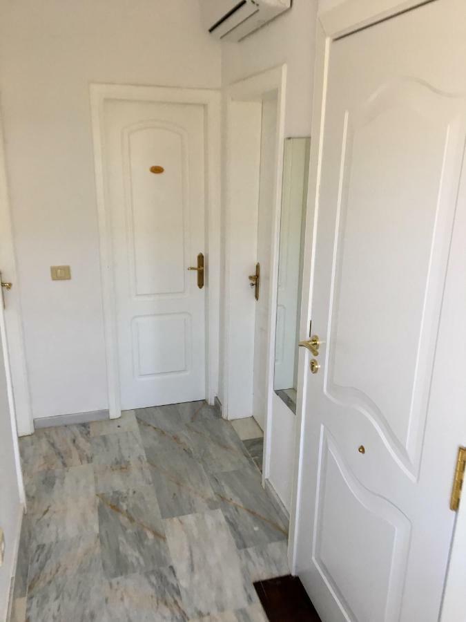 The Safe Point Suites Castillo Castillo del Romeral Esterno foto